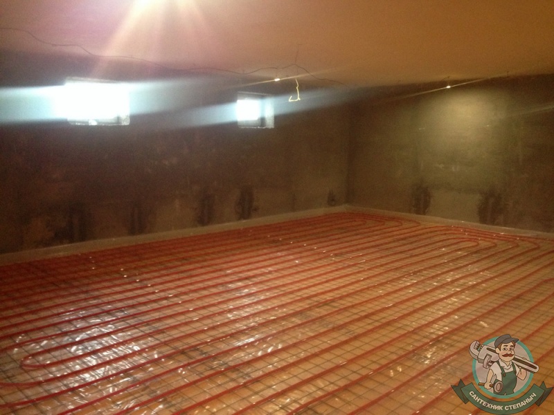 Тёплый пол перед заливкой бетонной стяжки