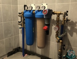 Установка двухступенчатого фильтра очистки воды